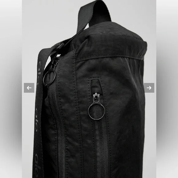 BRAND NEW Alo Black Yoga Mat Bag — NEVER USED - Picture 4 of 13